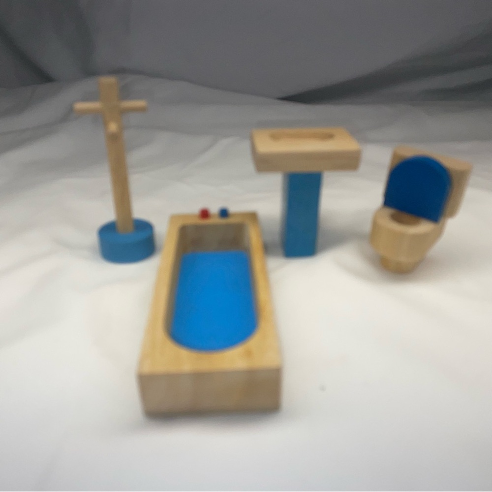 VINTAGE PlanToys wooden dollhouse bathroom furniture set pieces